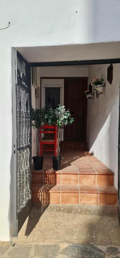 Cheerful One Bedroom Townhouse With Patio Árchez 외부 사진