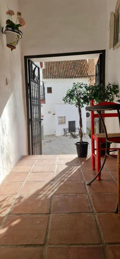Cheerful One Bedroom Townhouse With Patio Árchez 외부 사진