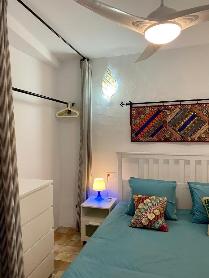Cheerful One Bedroom Townhouse With Patio Árchez 외부 사진