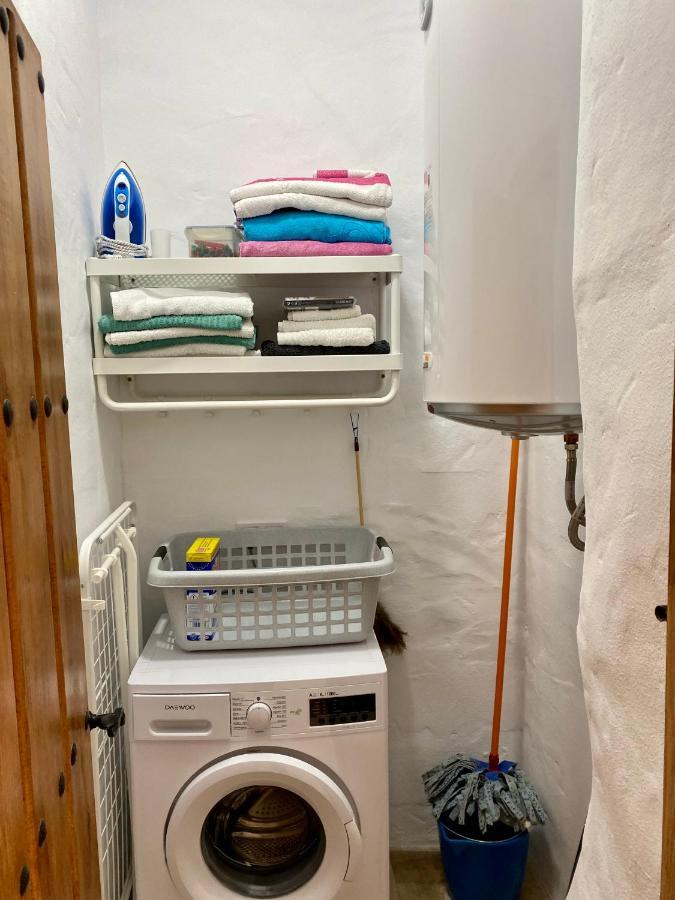 Cheerful One Bedroom Townhouse With Patio Árchez 외부 사진
