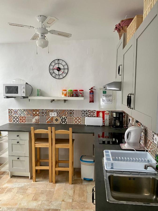 Cheerful One Bedroom Townhouse With Patio Árchez 외부 사진